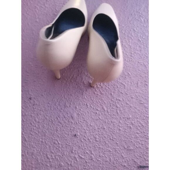 Ck pumps 8  - Picture 4 of 5